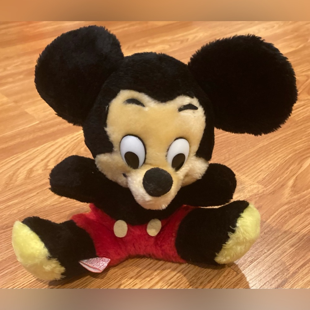 Vintage Mickey Mouse Dakin& Co made in Korea Plush used